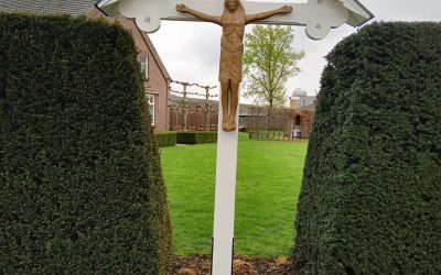 Kruis aan Volen in Heide herplaatst